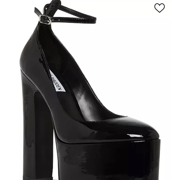 Steve Madden Shoes - Skyrise